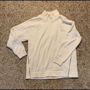 Cowl/Turtle Neck sweatshirt